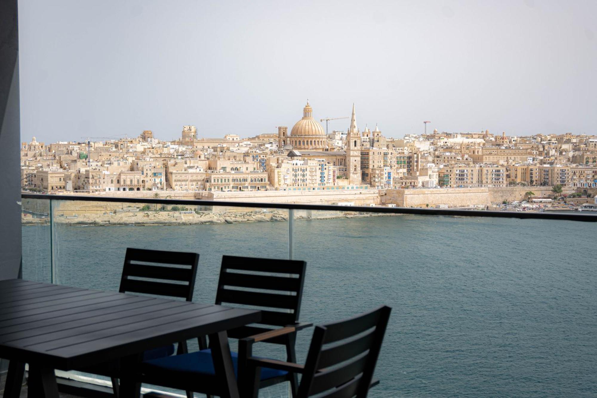 Best View Fortina Luxury Suites Sliema Exterior photo